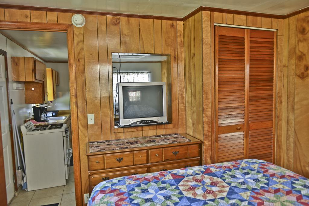 Lake Ida Beach Resort 윈터헤이븐 객실 사진